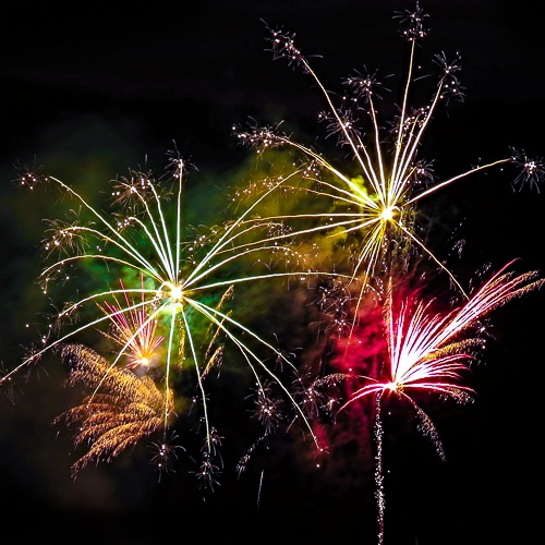 Feuerwerk Selber zünden bunt 500x500