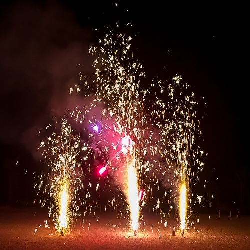 Feuerwerk Selber zünden vulkan 500x500